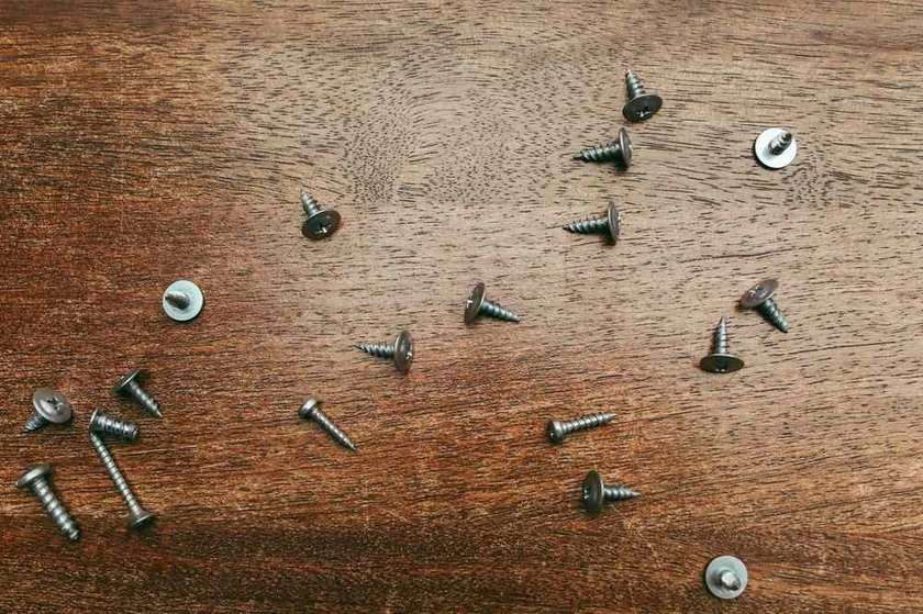 Vis et chevilles au garage : quel contenant pour quel usage
